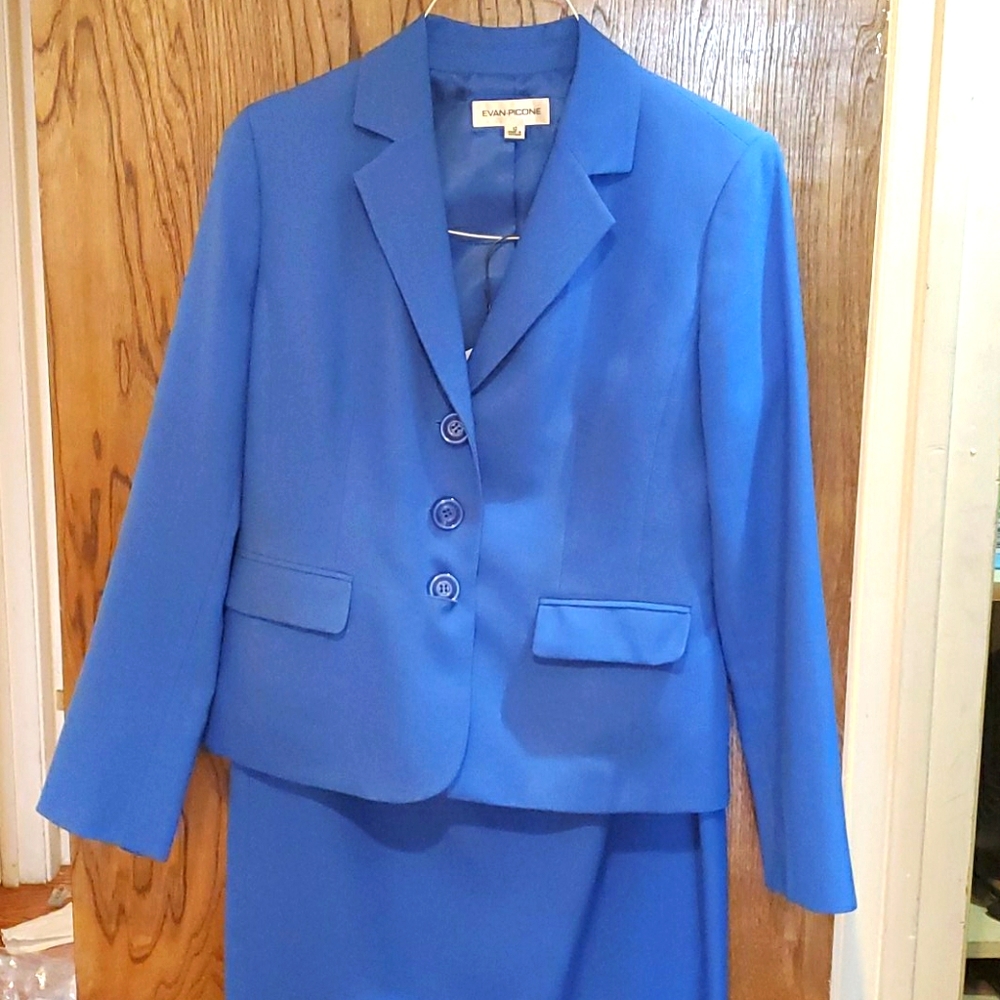 Evan picone blue skirt suit